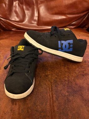 DC Skateboard Shoes YOUTH’S GAVELER Size 6 (EUR 37)